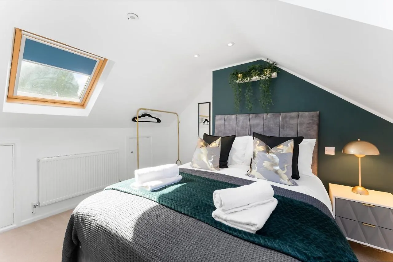 Boutique 4 Bed - Parking And Garden Apartment Bath United Kingdom